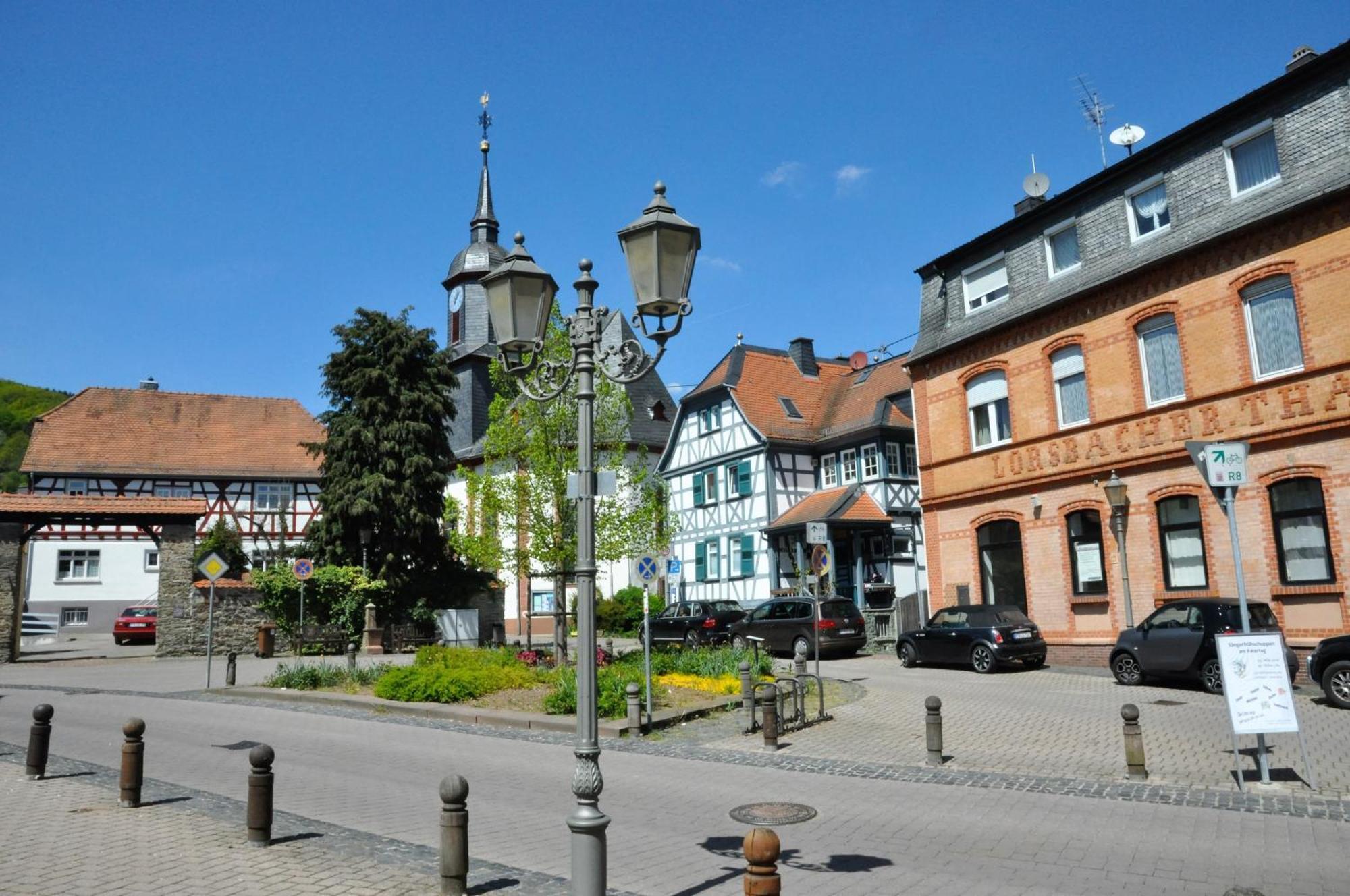 Apartmenthaus Am Zimmerplatz Hofheim am Taunus Dış mekan fotoğraf