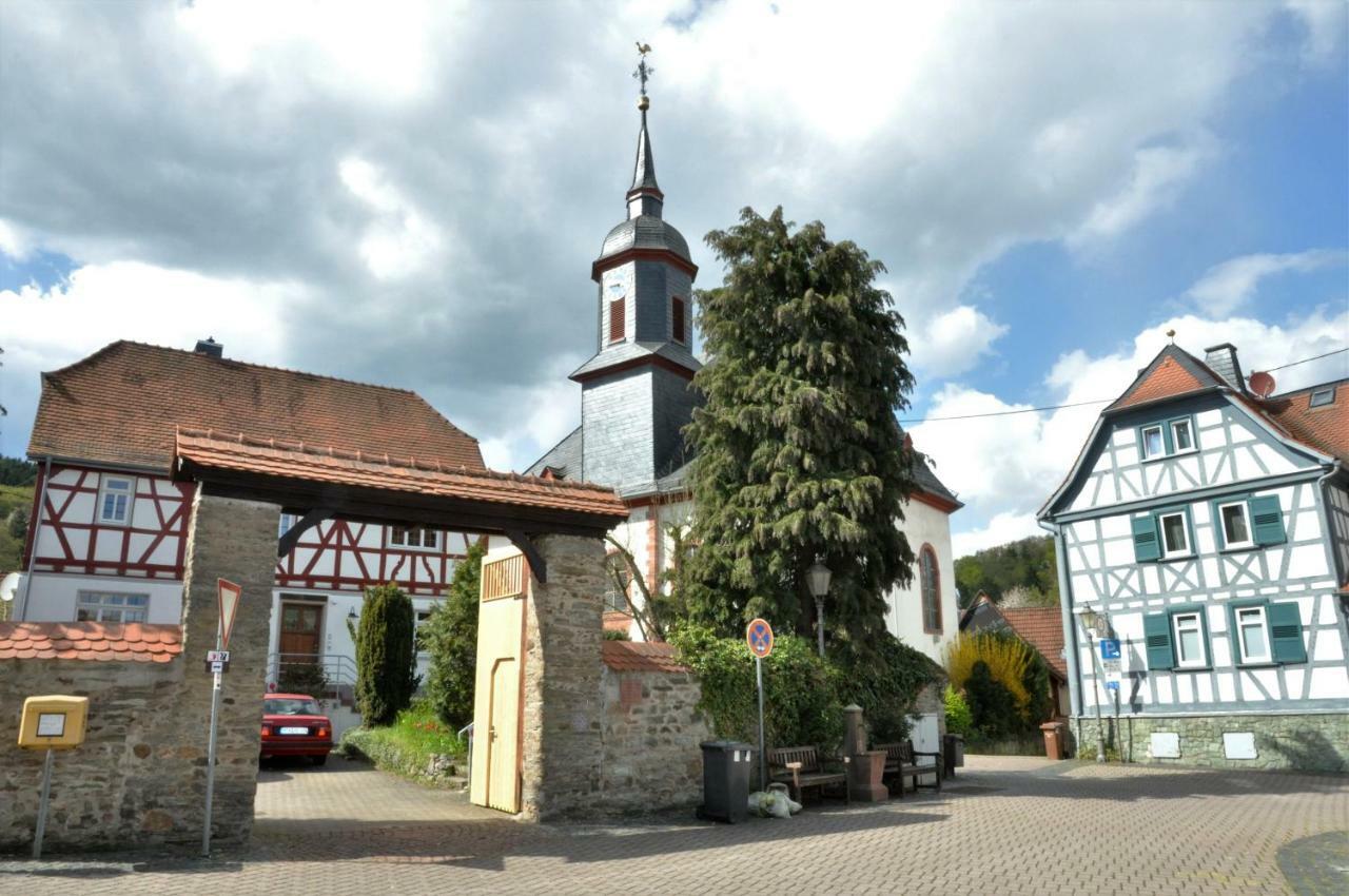Apartmenthaus Am Zimmerplatz Hofheim am Taunus Dış mekan fotoğraf